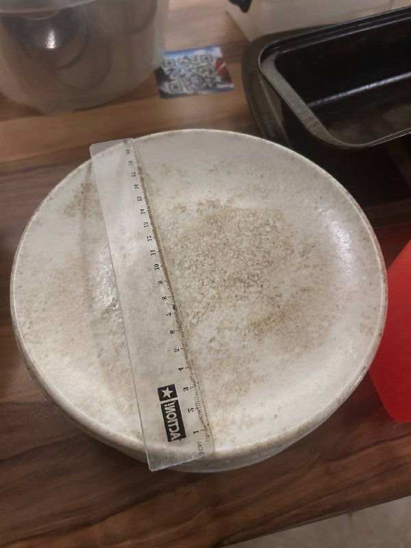 Зеленые, бежевые глубокие и плоские тарелки 7