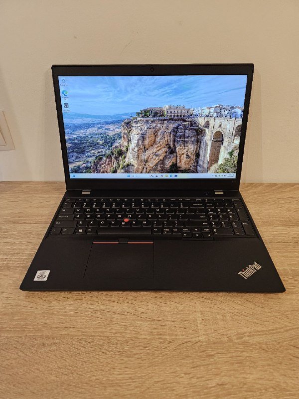 Бизнес-ноутбук LENOVO ThinkPad L15 i5 8GB 256GB SSD