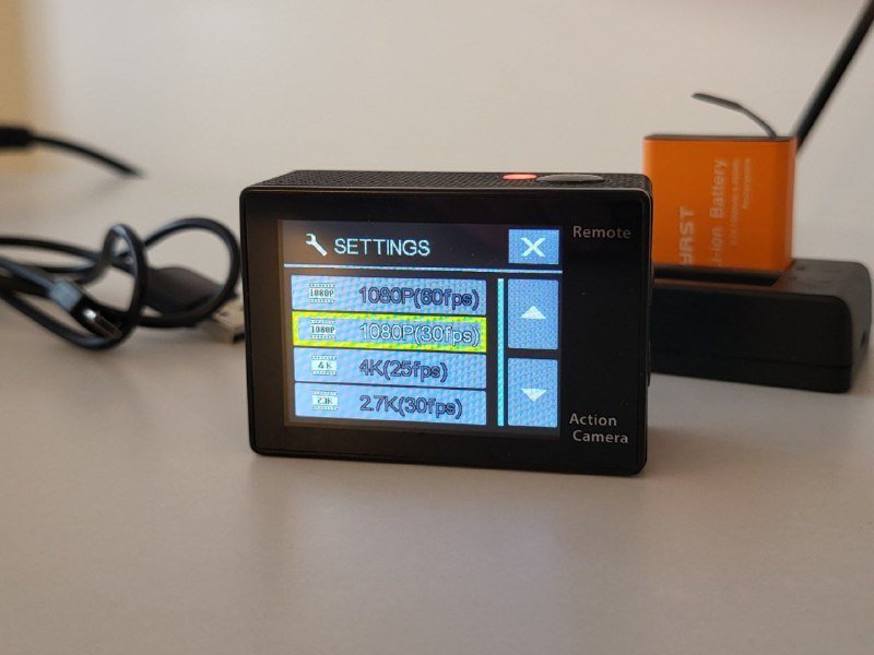 Экшн-камера EKEN H9R с комплектом 4