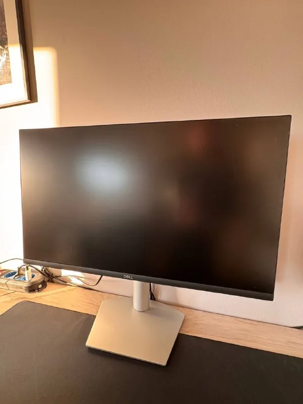 Dell S2722DC 27 inch QHD IPS Monitor 1