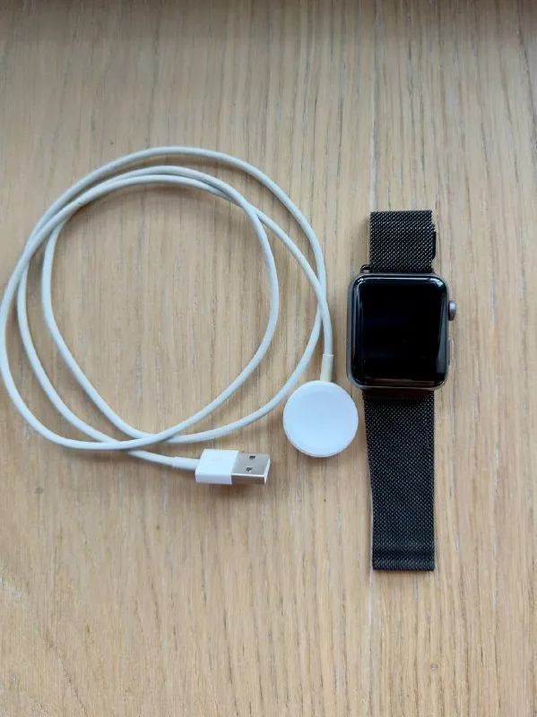 Apple Watch Series 3, 42 мм 1