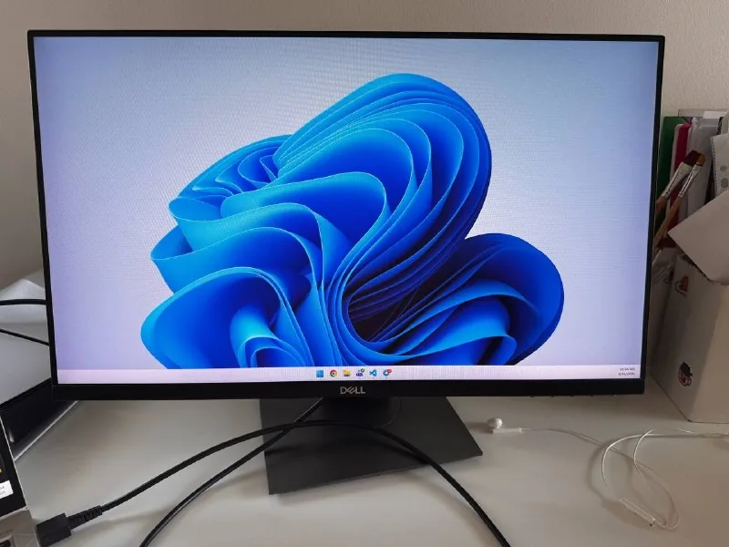 монитор Dell P2319H 1