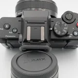 Panasonic Lumix DC-G100 с объективом 25mm f/1.7 5