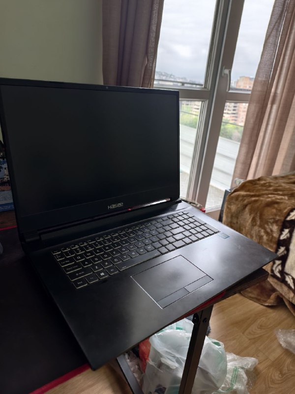 ноутбук Hasee G8-CT7NA Intel Core I7-9750H RTX2060 16GB RAM 512G SSD 120GB SSD 2TB SSD 17.3" 144HZ IPS