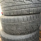 Зимние шины R17 225/50 4