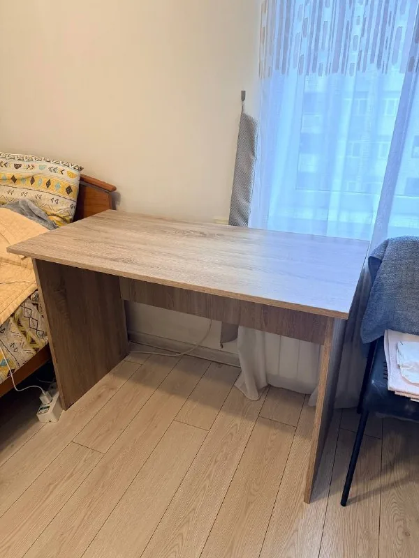 Computer desks 110×55 cm and 100×60 cm 1