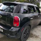 Автомобиль 2012 года, 1.6 л, автомат 5