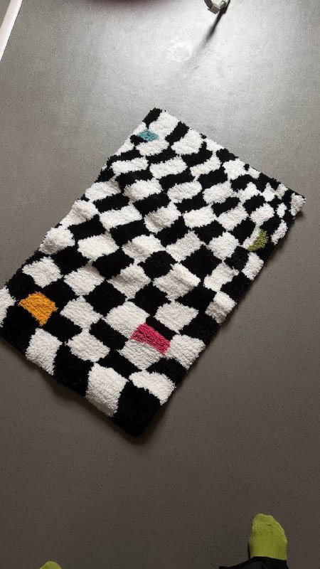 Новый прорезиненный ковер