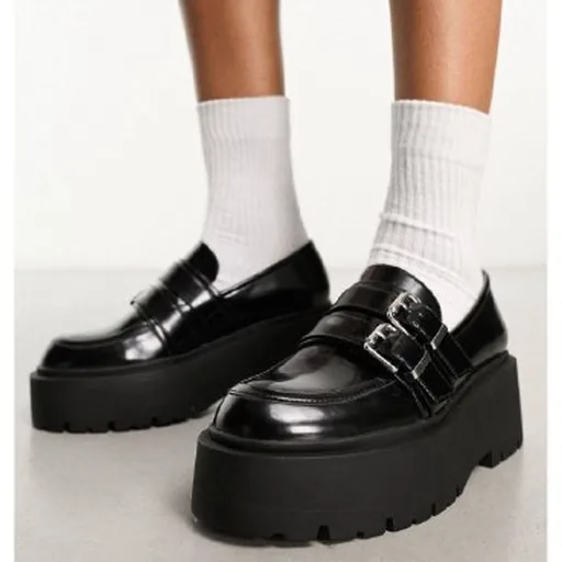 Черные лоферы Bershka