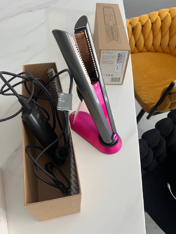 Выпрямитель волос не оригинал Dyson новый