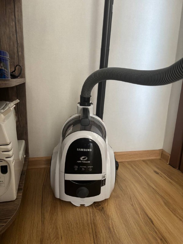 Пылесос Samsung AIR TRACK SC4520 2