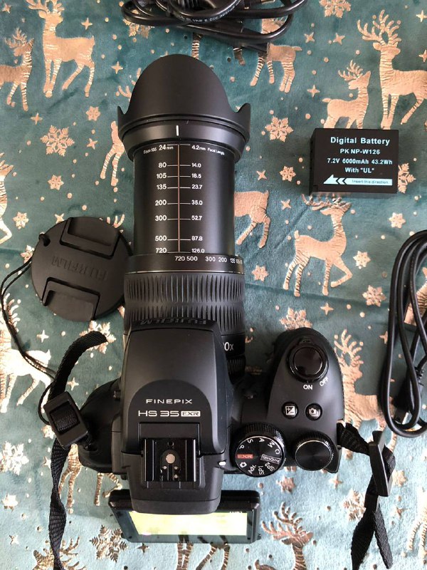 Fujifilm HS 35 EXR FINEPIX Camera with accessories 3
