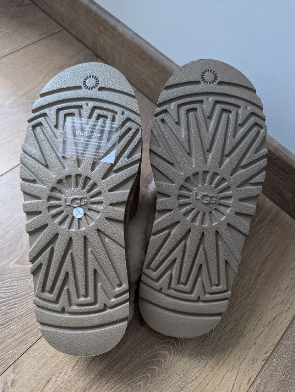 Балетки Мэри Джейн River Island, UGG, Ботинки Buffalo для дождя 5