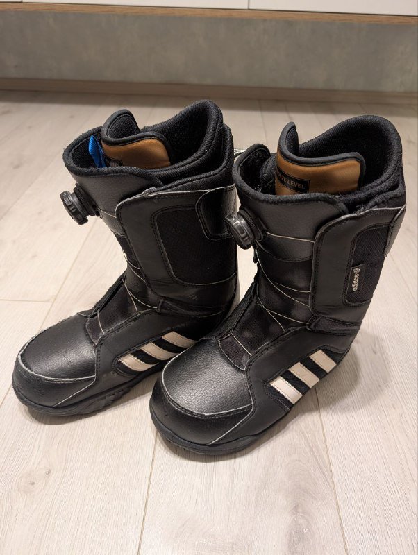 Ботинки мужские сноубордические Adidas 9.5 BOA, Ботинки женские сноубордические Vans 39 1
