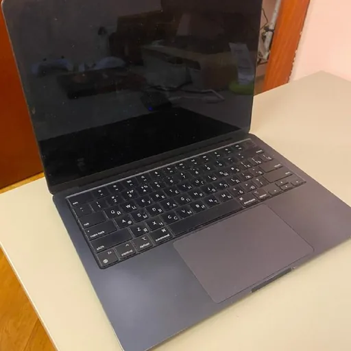 MacBook Air M2 13″ 8/256 ГБ Midnight