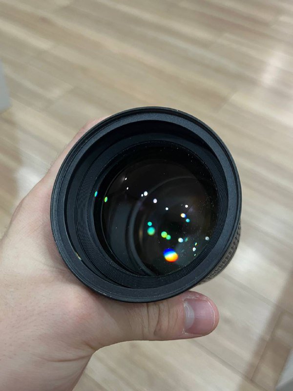 Мануальный объектив Samyang 85mm 1.4 canon ef, чехол 2