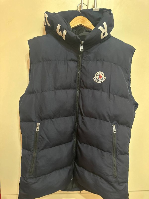 Жилет Moncler