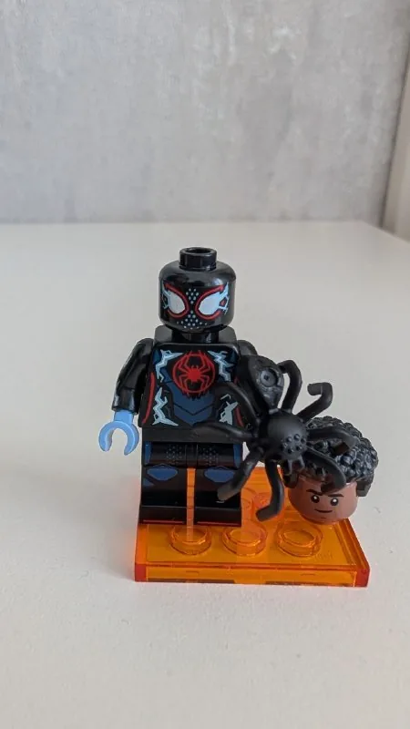 Lego-ს ფიგურა 1