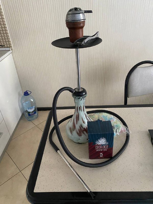 Кальян с углями и сменными мундштуками