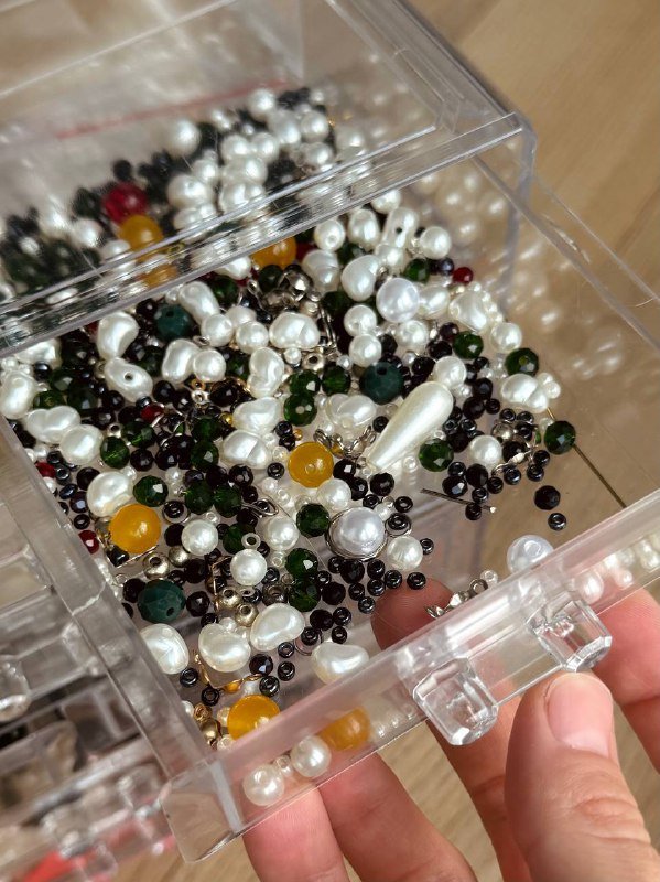 Мини-комодик для рукоделия с бусинами и фурнитурой 3