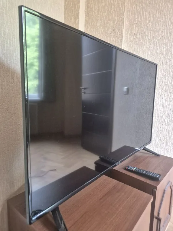 TV Neos 43N5000 FullHD 43 дюйма