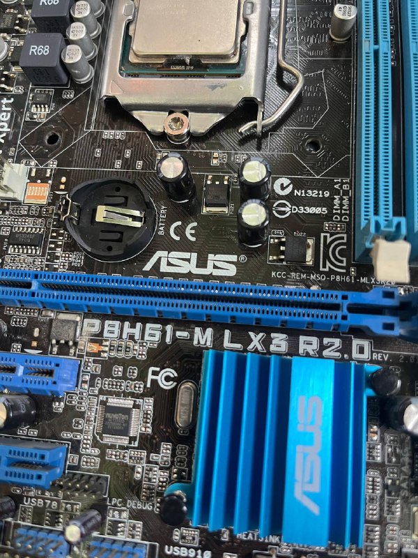 Материнская плата Asus P8H61, i3 3210, кулер Deepcool, видеокарта GT 630 2