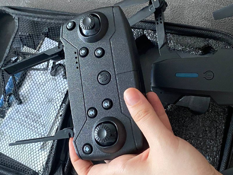 Квадрокоптер с двумя камерами 3