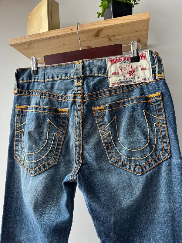 Джинсы True Religion