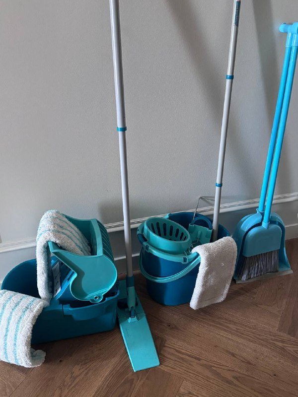 Швабры, ведра, насадки, совочек с метелкой Leifheit