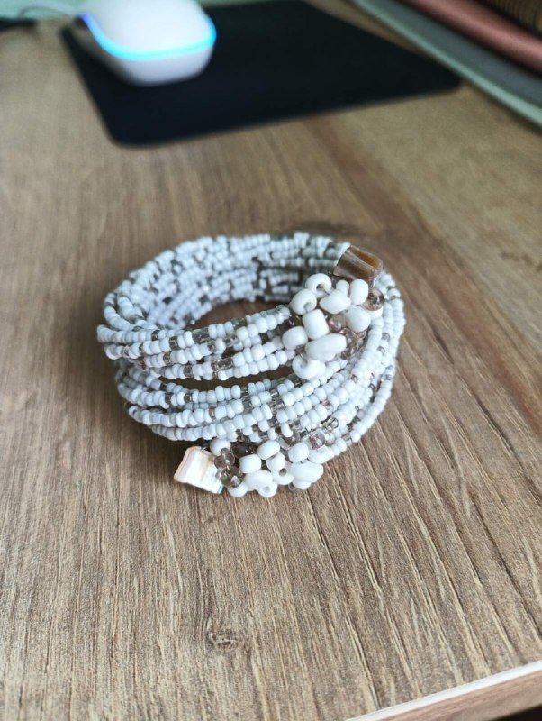 Браслет Змейка из бисера и перламутра
