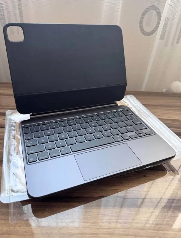 Magic Keyboard для iPad Pro 11 M4 M5 1