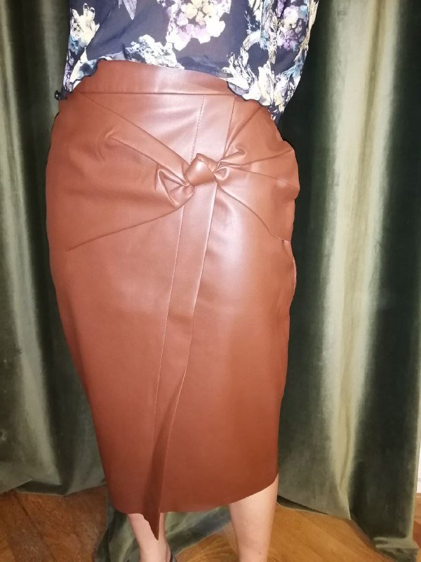 Юбка женская миди из эко-кожи 2