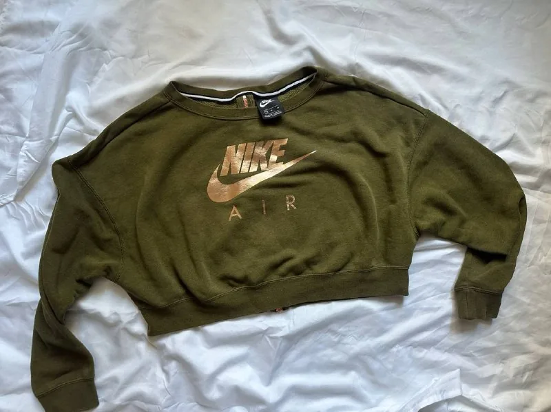 Укороченный свитшот Nike 1