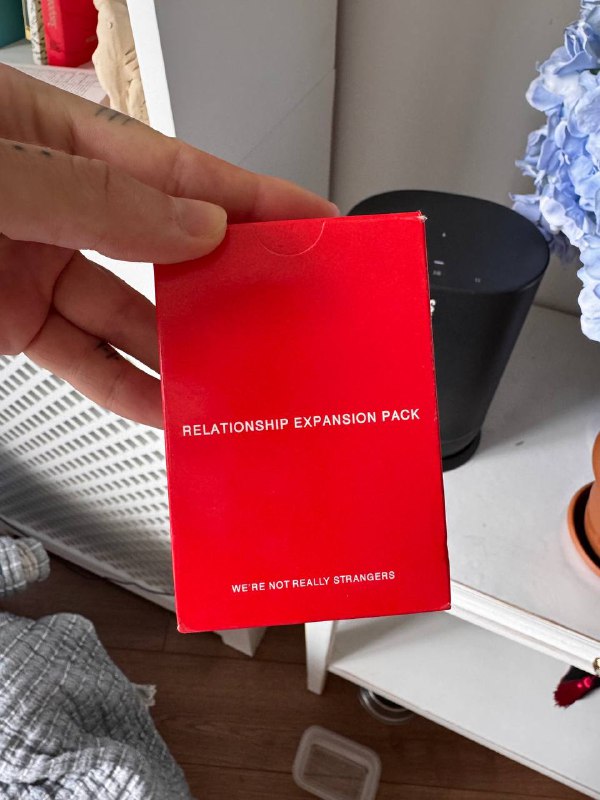Карточные игры Relationship pack, We are not really strangers