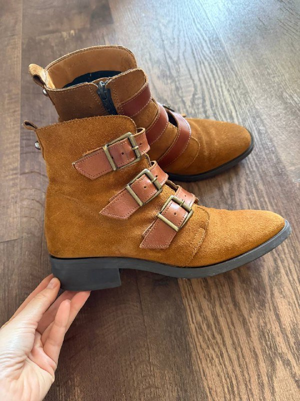 Замшевые ботинки Carlo Pazolini 39 размер