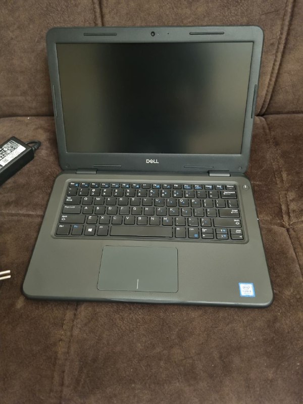 Ноутбук Dell Latitude 3300 2