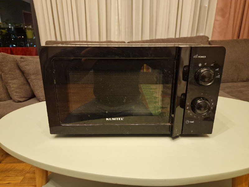 2 стола, микроволновка 5