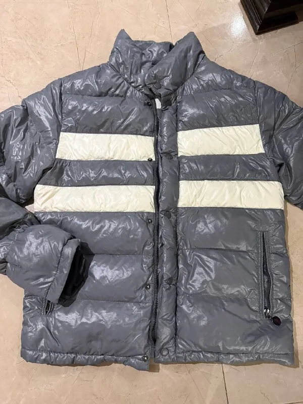Пуховик Moncler, размер M 1