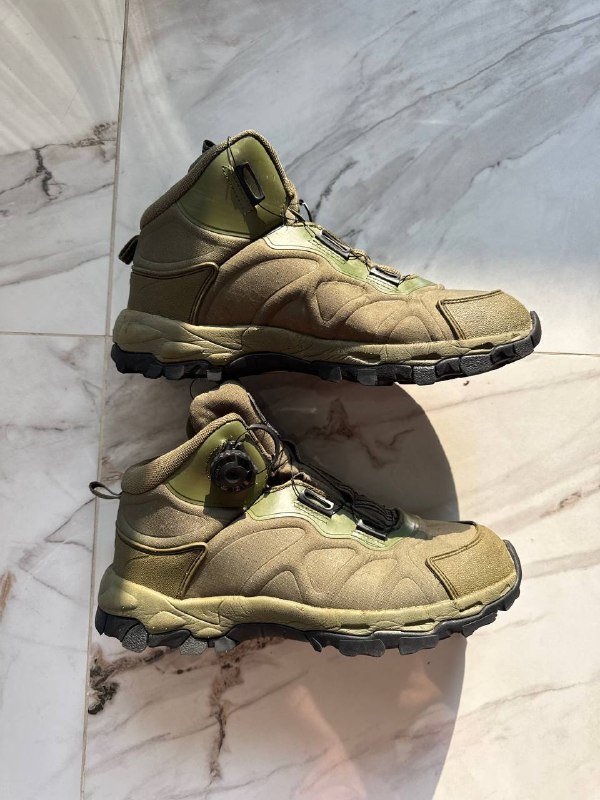 Тактические ботинки с водонепроницаемым слоем