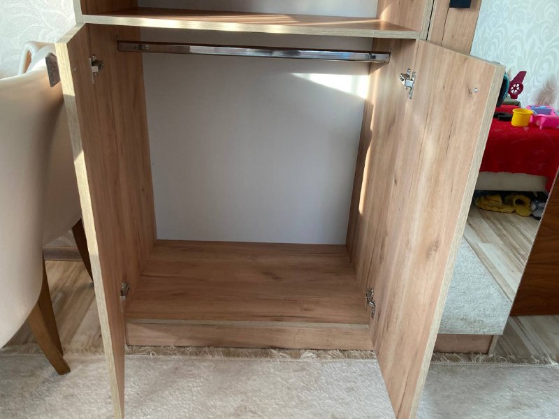 Шкаф в отличном состоянии 3