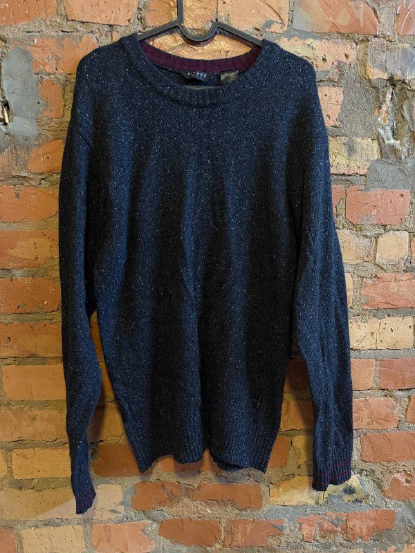 Свитер шерстяной S размер