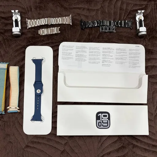 Apple Watch Series 10, стальные ремешки