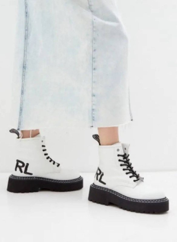 Белые кожаные женские ботинки размер 38