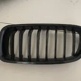 Фара, крыло, решетка BMW F30, динамики BMW E39, магнитофон 2