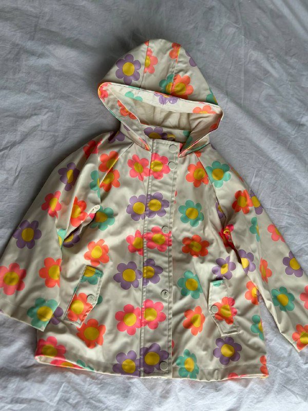 Куртки 2-5 лет, Кеды Adidas Самбо, Туфли Next 9-10 размер 3