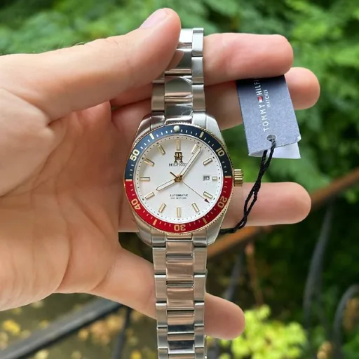 Tommy Hilfiger часы