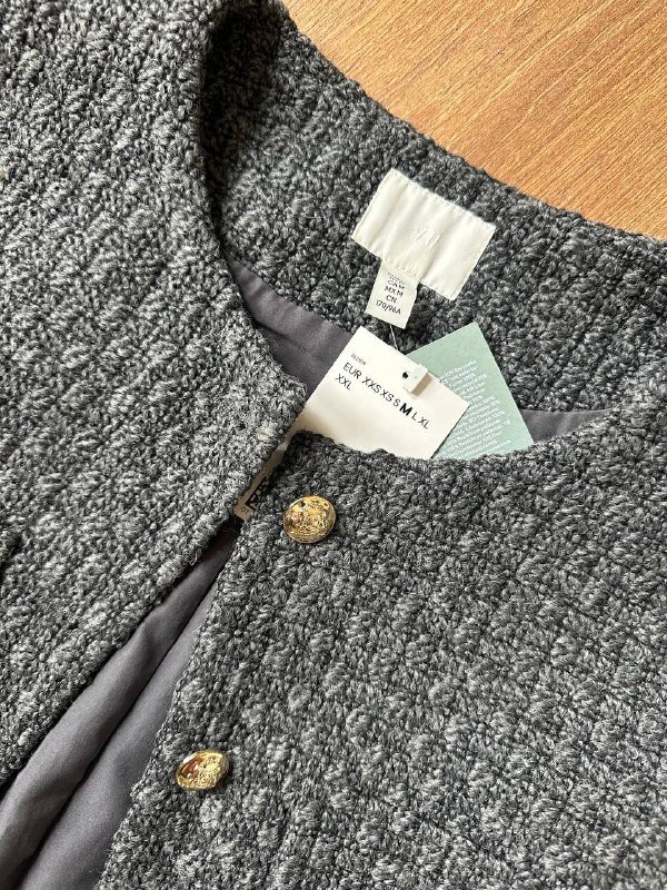 Пиджак женский размер М новый 2