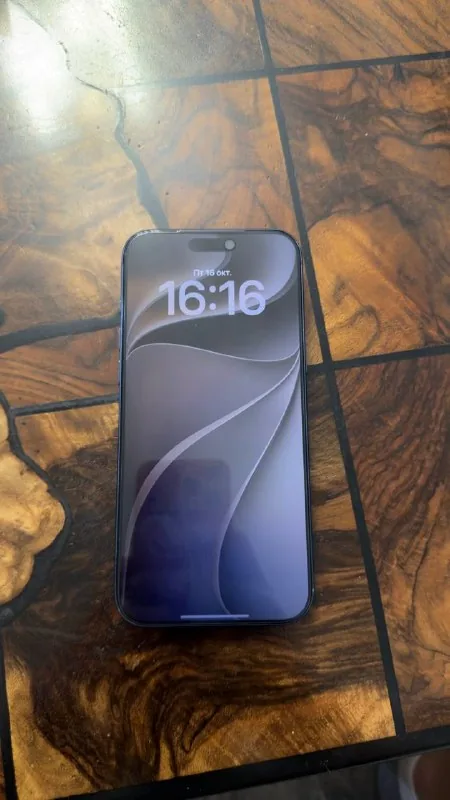 Продаётся iPhone 17 Pro Max 1