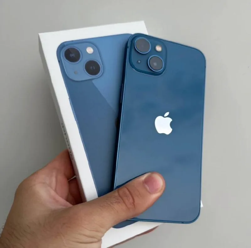 iPhone 13 256 ГБ 1
