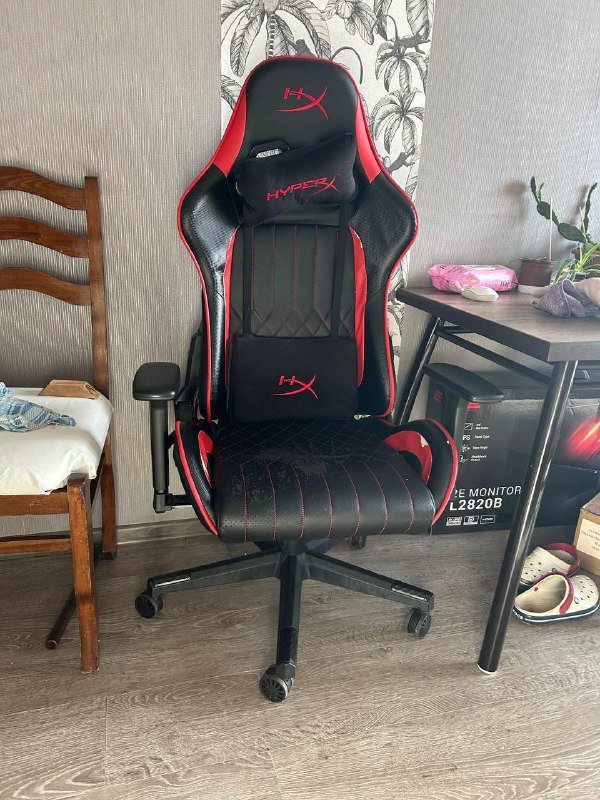 Компьютерное кресло HyperX